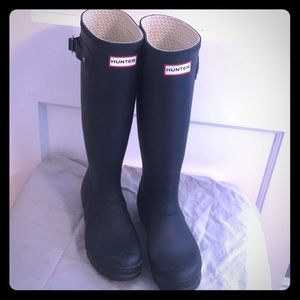 Hunter Tall Navy Rainboats, barely worn